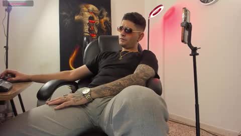 Nicolas Fellener online show from October 27, 4:23 am