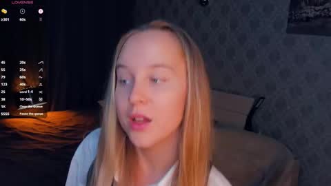 Snapshot of nicolavanderbie chatting on September 24, 6:03 pm Nicoletta online show from September 24, 6:03 pm