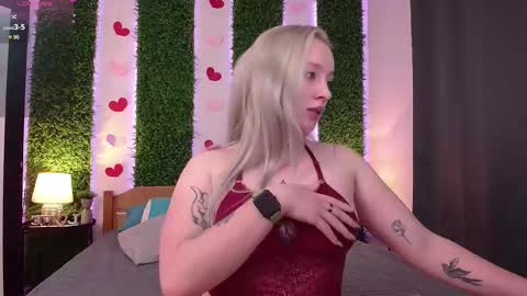 Nicole online show from February 18, 7:21 am