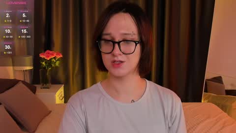 Nicole online show from February 25, 7:49 pm