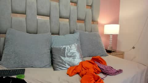 nicole_fisherr online show from March 6, 4:00 am