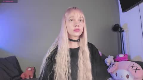 Mary online show from March 3, 1:34 am