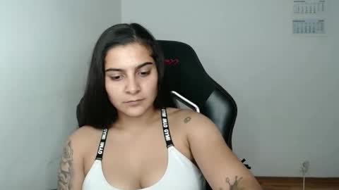 nicoleever online show from November 6, 10:13 pm