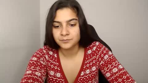 nicoleever online show from December 14, 10:56 am