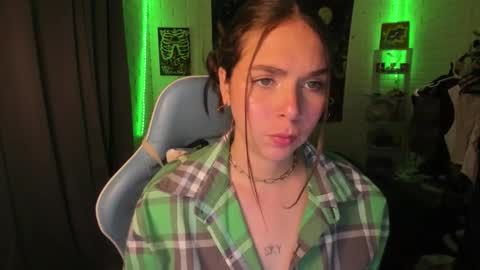 Snapshot of nicolepeachx chatting on October 2, 12:09 am Nicol independent model online show from October 2, 12:09 am