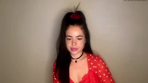 Nicole online show from April 23, 8:10 pm