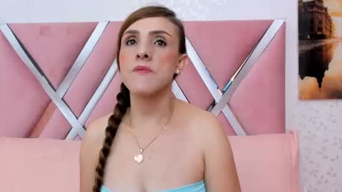 nicoll_89 online show from July 27, 12:24 pm