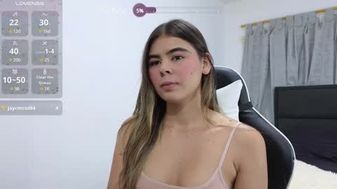 Nicolle online show from December 4, 1:52 am