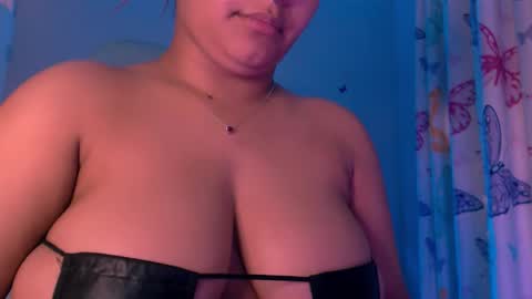 Nicolle Miley online show from March 18, 8:15 pm