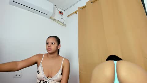 Snapshot of nicolsexi_69 chatting on October 10, 6:25 pm nicolsexi_69 online show from October 10, 6:25 pm