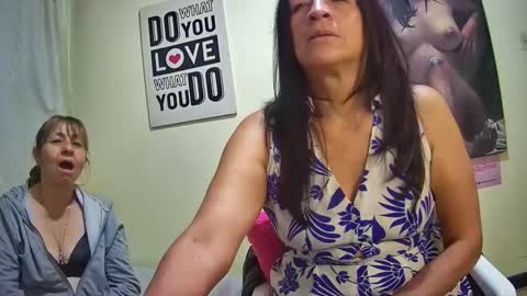 nicoltatiana_ online show from February 19, 11:48 pm