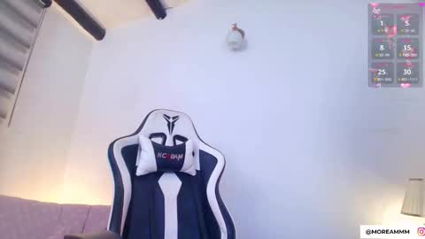 Nicol online show from November 26, 1:47 am