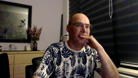 nightkeeper63 online show from June 19, 10:49 pm