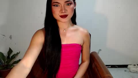 nightmarexox1 online show from May 1, 7:30 pm