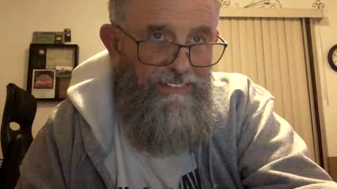 nightmoves1970 online show from September 28, 3:48 am