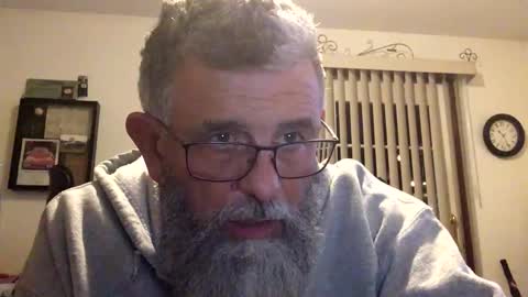 nightmoves1970 online show from February 28, 3:26 am