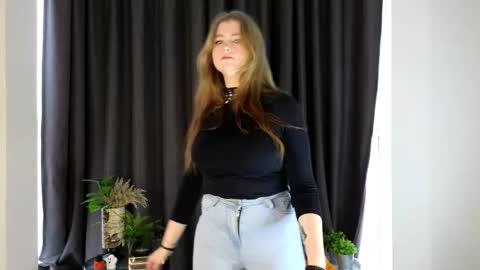 Azalea online show from December 1, 7:39 am