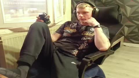 niglo620 online show from April 21, 1:18 pm