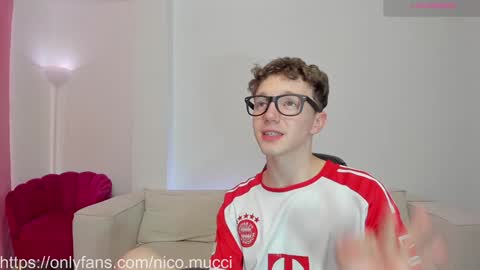 Nicolas Mucci online show from December 30, 2:08 pm