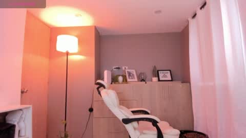 Niicoleta  online show from August 7, 7:34 pm