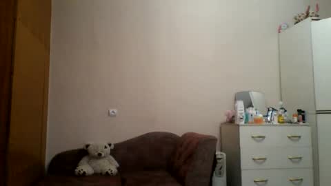 nika_smily online show from July 25, 1:31 pm