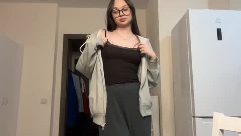 nikagpt online show from April 8, 7:28 pm