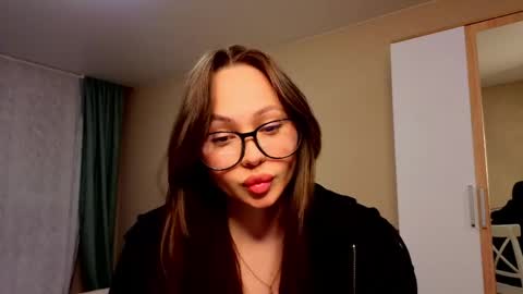 nikagpt online show from April 19, 7:05 pm