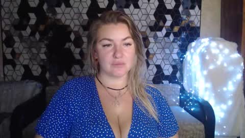 Nika online show from November 17, 8:00 pm