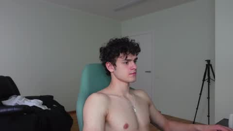 nikki online show from March 29, 2:30 pm