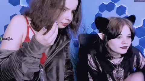 nikki_kiss_ online show from May 29, 9:29 am
