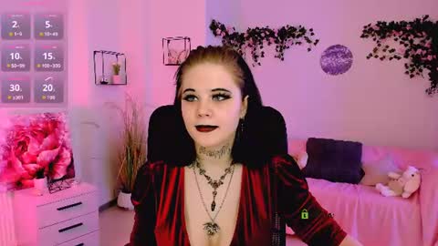 nikki_kiss_ online show from July 8, 8:40 am