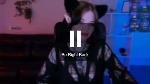 nikki_kiss_ online show from May 31, 8:46 am