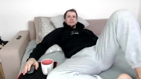 Nick online show from November 27, 8:22 am