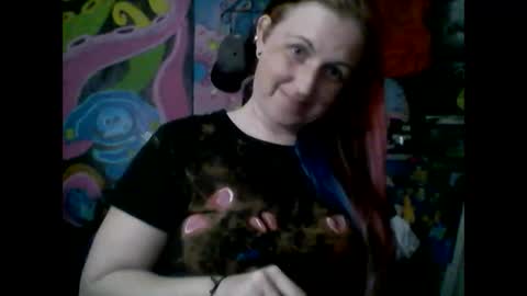 Snapshot of nikkietwotimes420 chatting on December 14, 1:38 am Nikkie online show from December 14, 1:38 am
