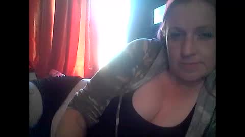 Snapshot of nikkietwotimes420 chatting on February 23, 11:36 pm Nikkie online show from February 23, 11:36 pm