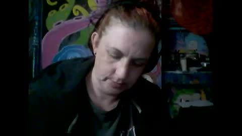 Snapshot of nikkietwotimes420 chatting on December 4, 1:41 am Nikkie online show from December 4, 1:41 am