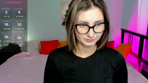 nikkikiss__ online show from October 19, 2:16 am