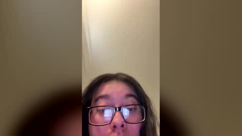 nikkilove1130 online show from December 21, 9:10 pm