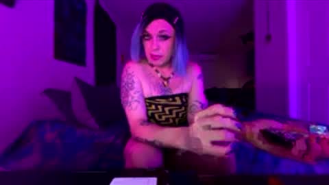 Nikki Neverland online show from March 13, 7:11 am