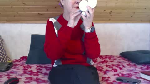 Nikole1 online show from April 21, 10:22 am