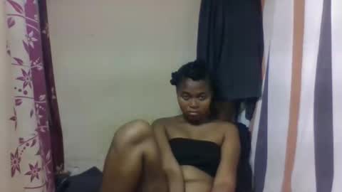 nilah online show from February 11, 7:12 am