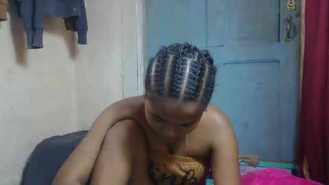 nilah online show from April 20, 7:11 am