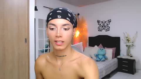 Nilam online show from February 22, 3:45 am