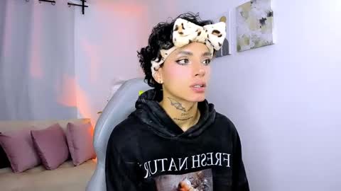 Nilam online show from March 29, 11:39 pm