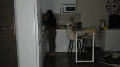 Bella online show from February 22, 8:11 pm