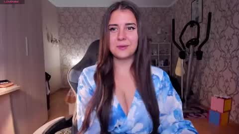Nina online show from June 26, 7:30 pm