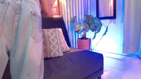 nina_belle_ online show from March 23, 1:16 pm