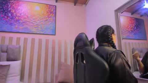 nina_glow_ online show from March 27, 11:33 am