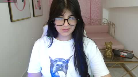 Nina online show from April 13, 1:04 pm