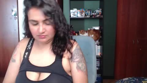 Nina Moon online show from December 3, 8:09 pm